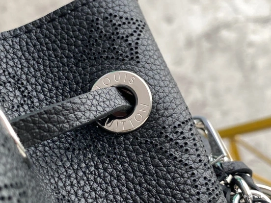 BELLA TOTE VUITTON LOUIS 0224